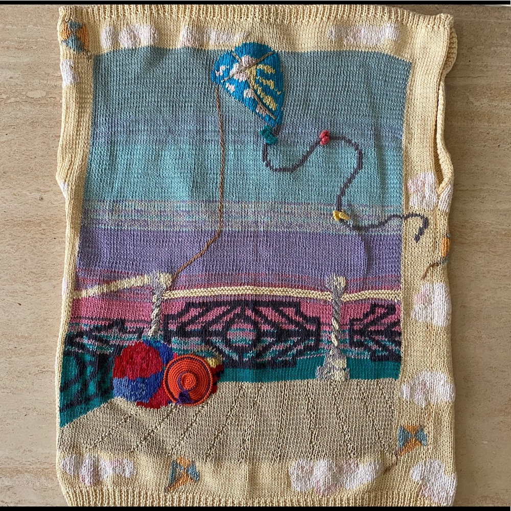 Berek Sweater Sunset Kite Themed